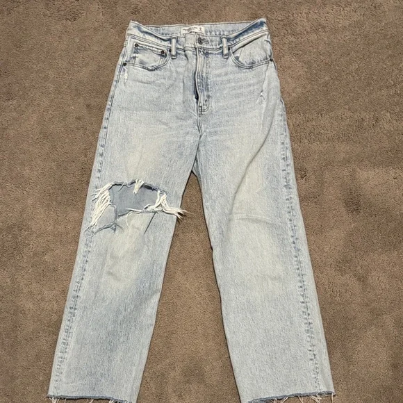 A&F the 90s relaxed jean high-rise size 29 - Picture 1 of 3